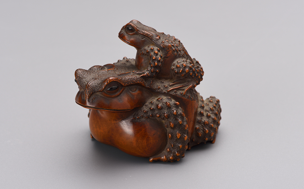 Carved wood “Frogs” by Suzuki Masanao (possibly 2nd generation (1848 - 1922))